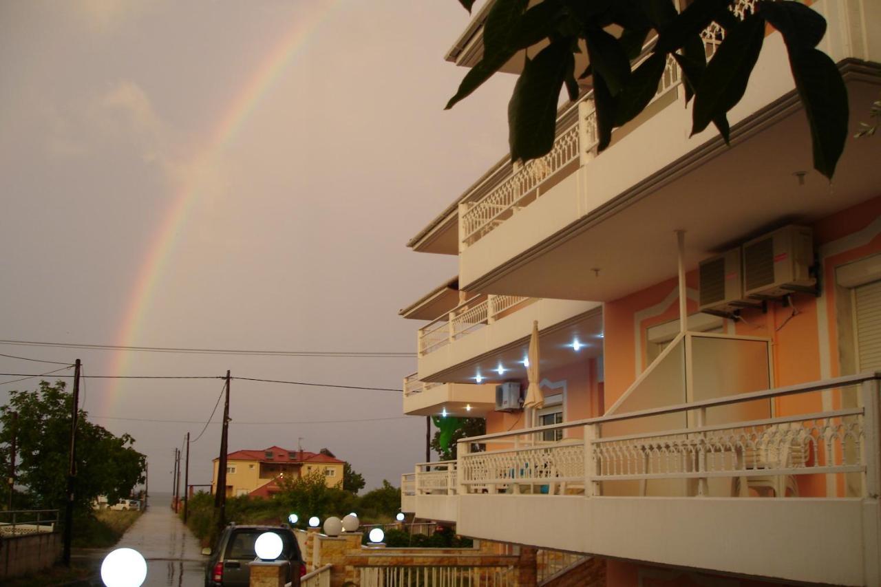 Porto Thassos Apartments & Studios Скала-Потамиас Экстерьер фото